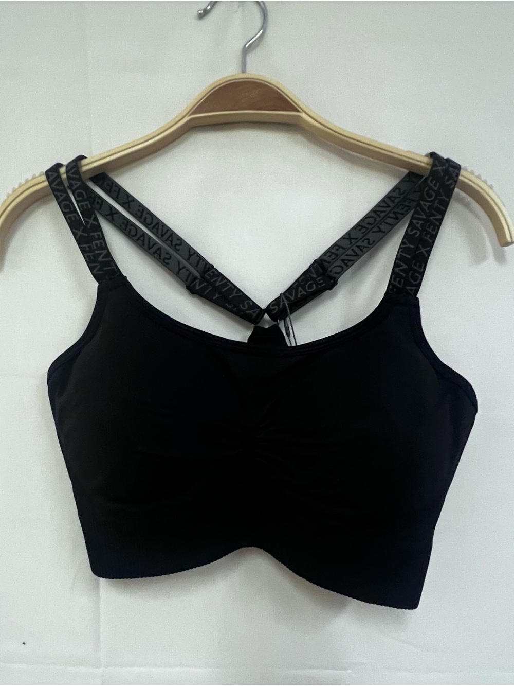 NEW SAVAGE x FENTY Womens seamless sports bra size: XL